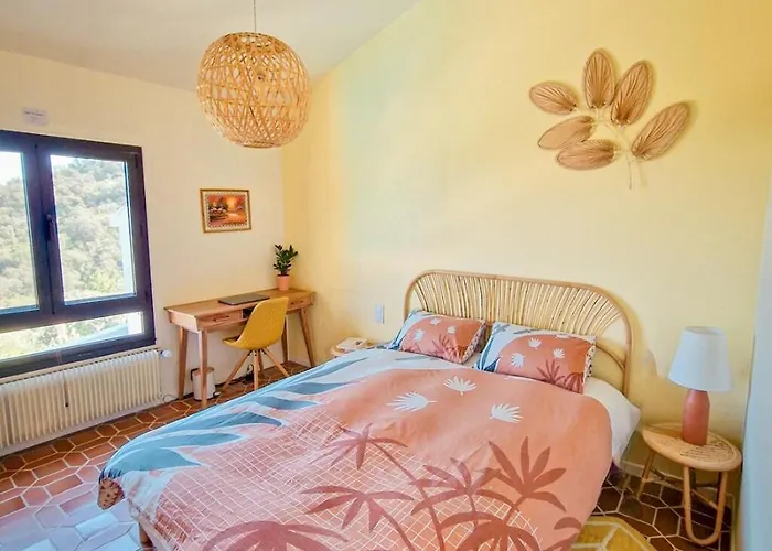 Mas Fauvette With Sea View Villa