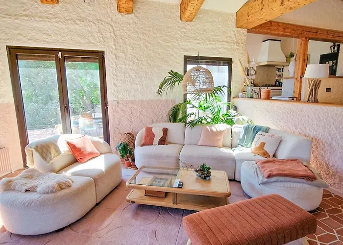 Villa Mas Fauvette With Sea View